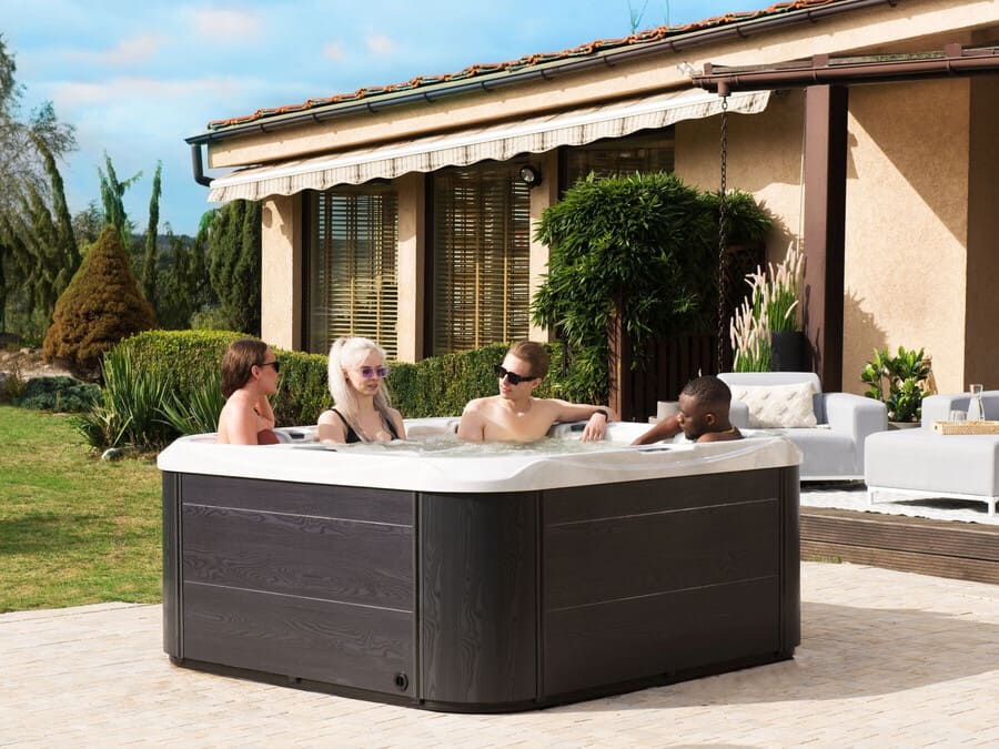 jacuzzi