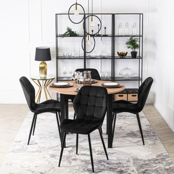 welurowe krzesła w jadalni